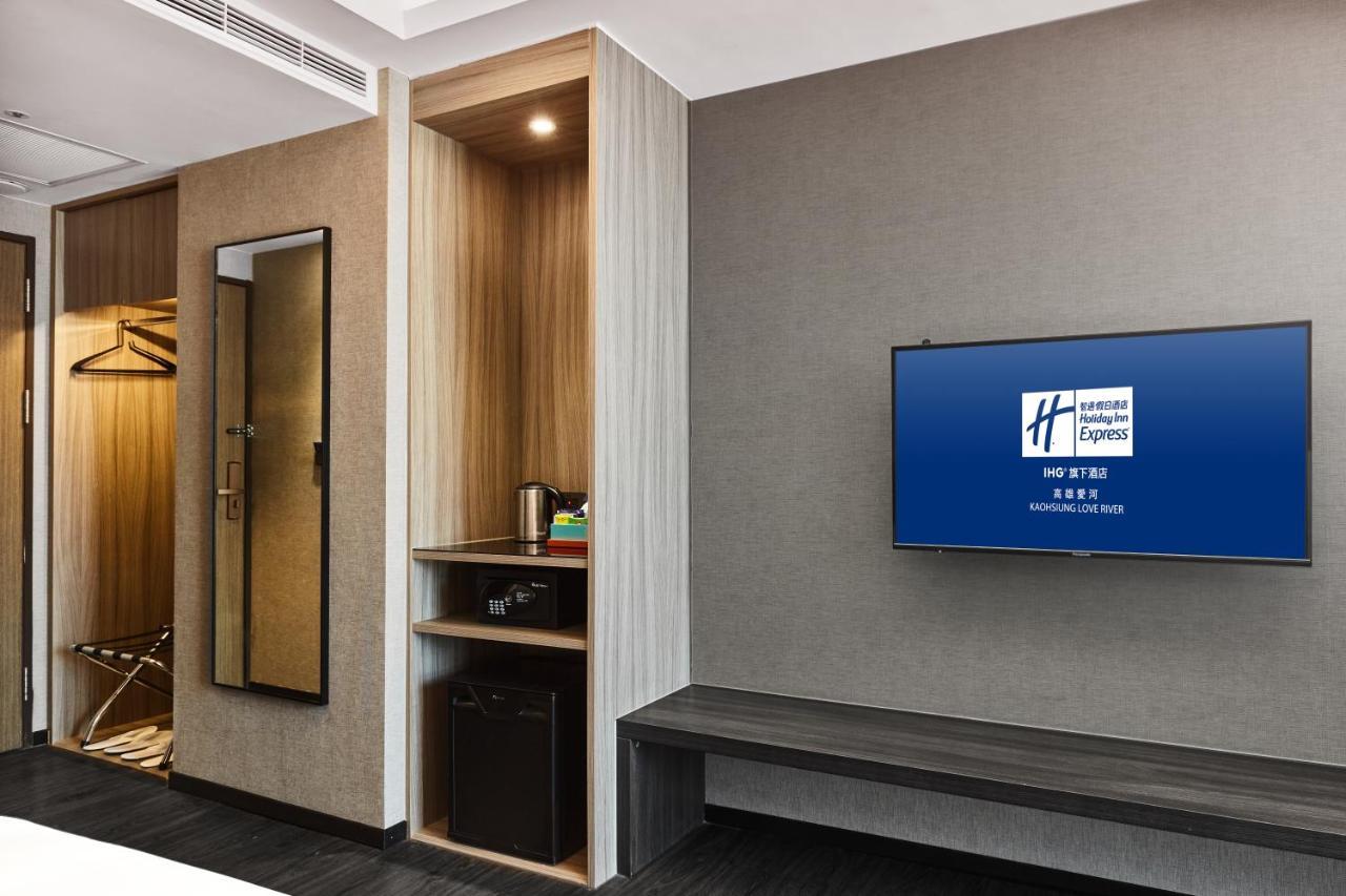 Holiday Inn Express Kaohsiung Love River By Ihg ภายนอก รูปภาพ