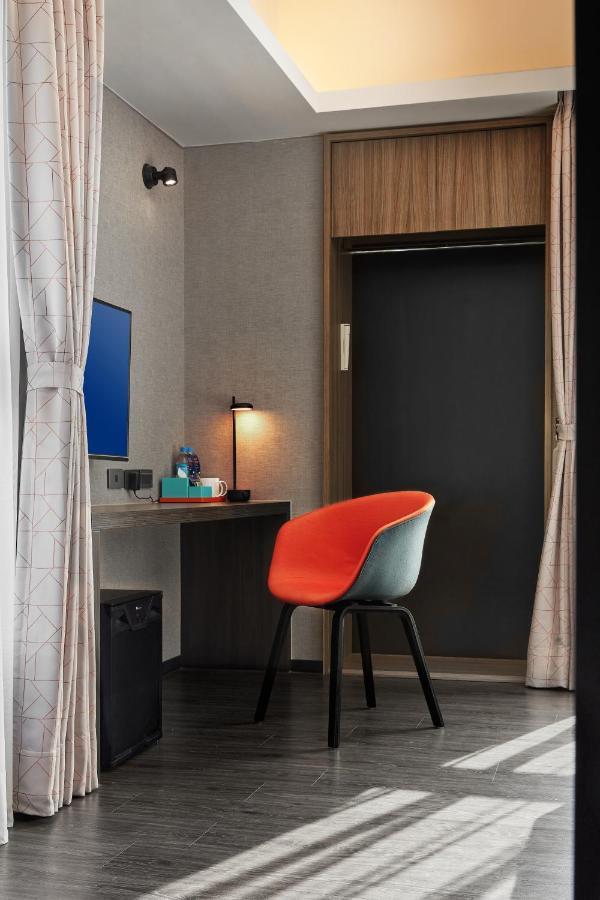 Holiday Inn Express Kaohsiung Love River By Ihg ภายนอก รูปภาพ