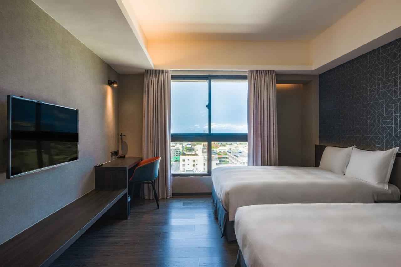 Holiday Inn Express Kaohsiung Love River By Ihg ภายนอก รูปภาพ