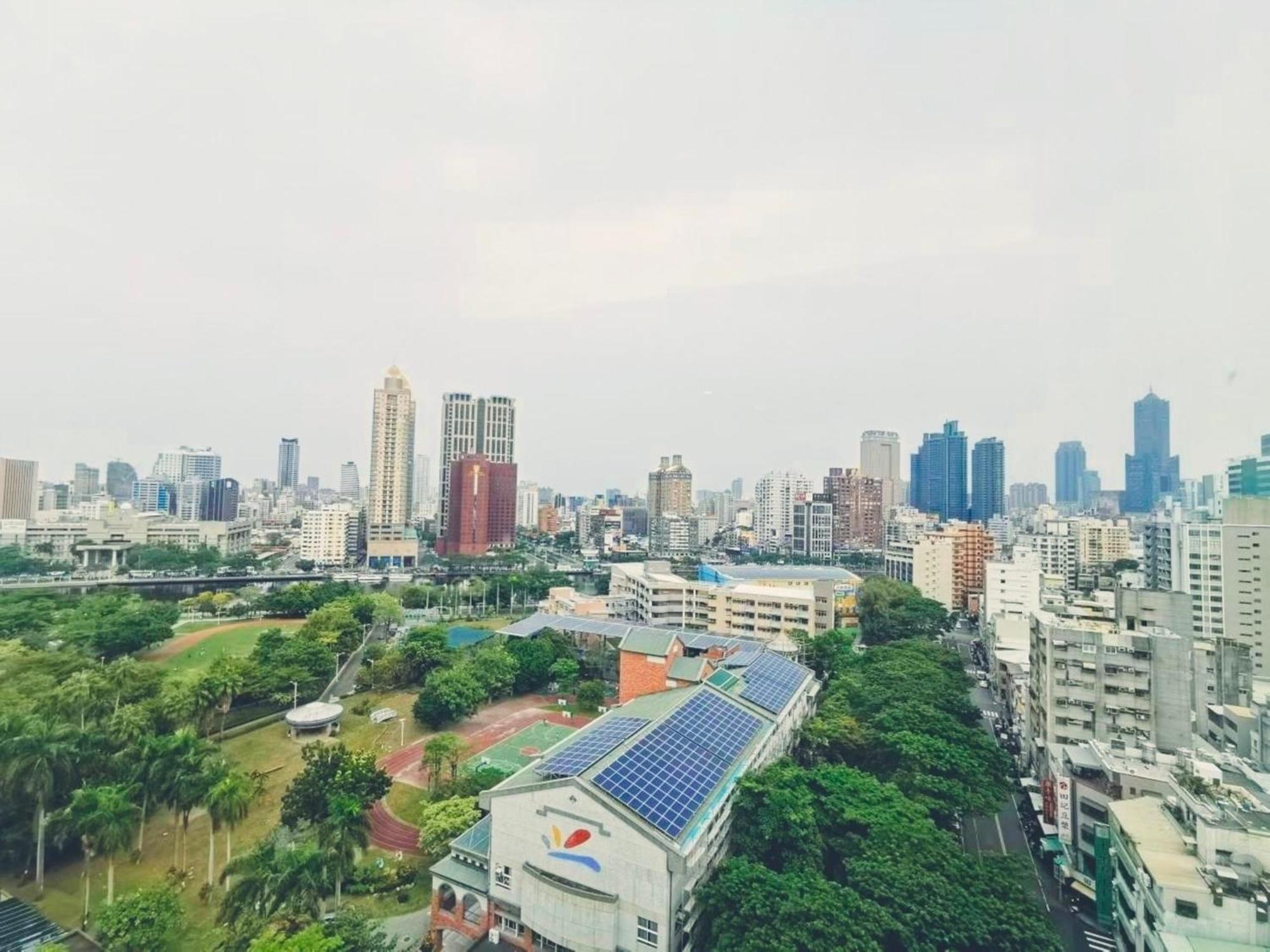 Holiday Inn Express Kaohsiung Love River By Ihg ภายนอก รูปภาพ